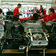 The mechanics are working on the Infineon Audi R8
