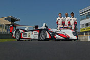 Audi R8 #5 (Audi Sport Japan Team Goh), Tom Kristensen, Rinaldo Capello, Seiji Ara
