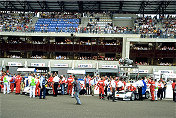 Die beiden R8R des Audi Sport Team Joest in der Startaufstellung